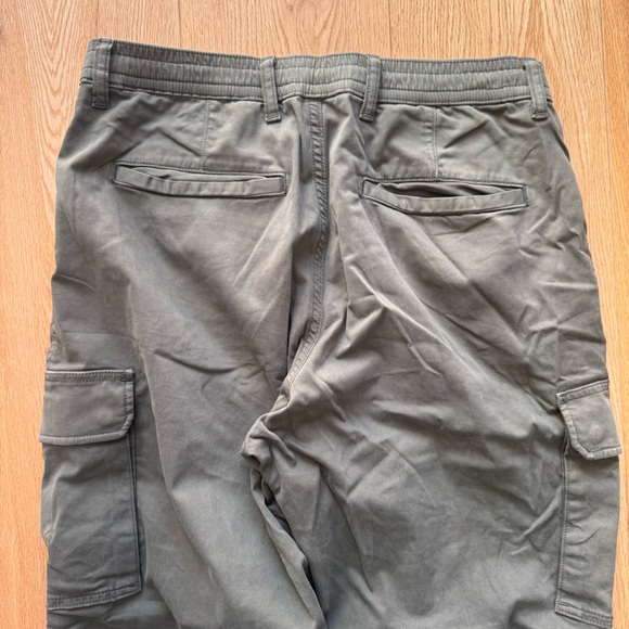 UNIQLO OLIVE Green Cargo Jogger Pant - M - Picture 5 of 12